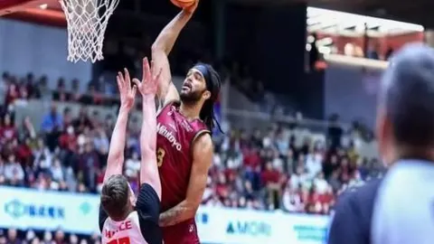 中国男足国际排名跃升至第79位——中新网微博消息